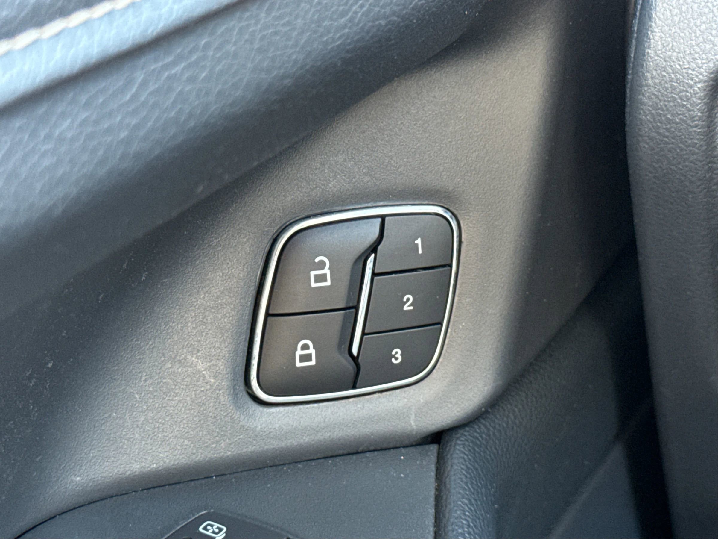 Used 2024 Ford Expedition Max XLT AWD/4WD image 39