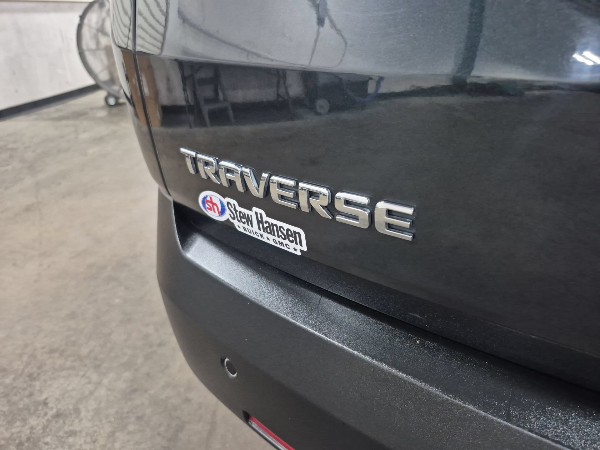 Certified 2021 Chevrolet Traverse LT FWD image 31