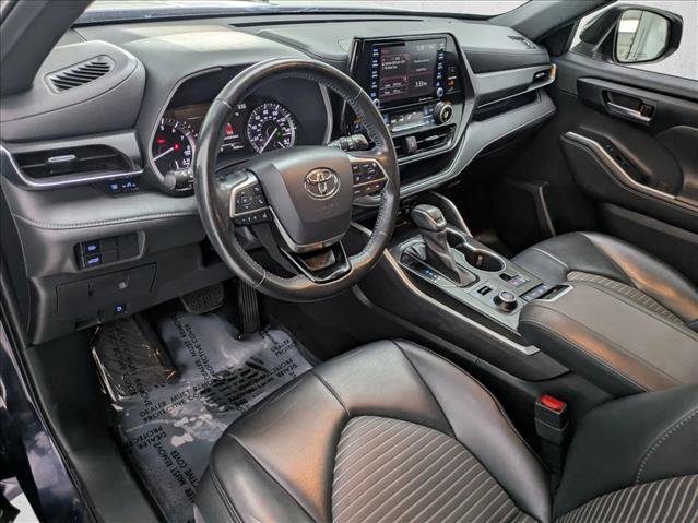 Used 2021 Toyota Highlander XSE image 10