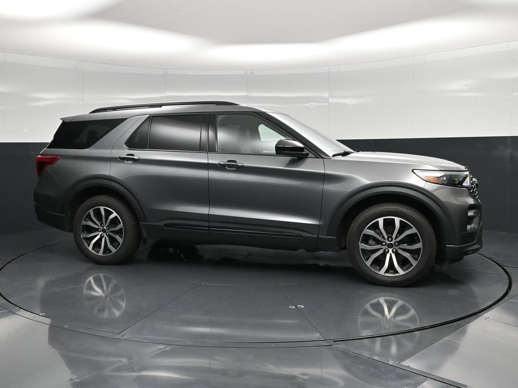 Used 2023 Ford Explorer ST AWD/4WD image 3