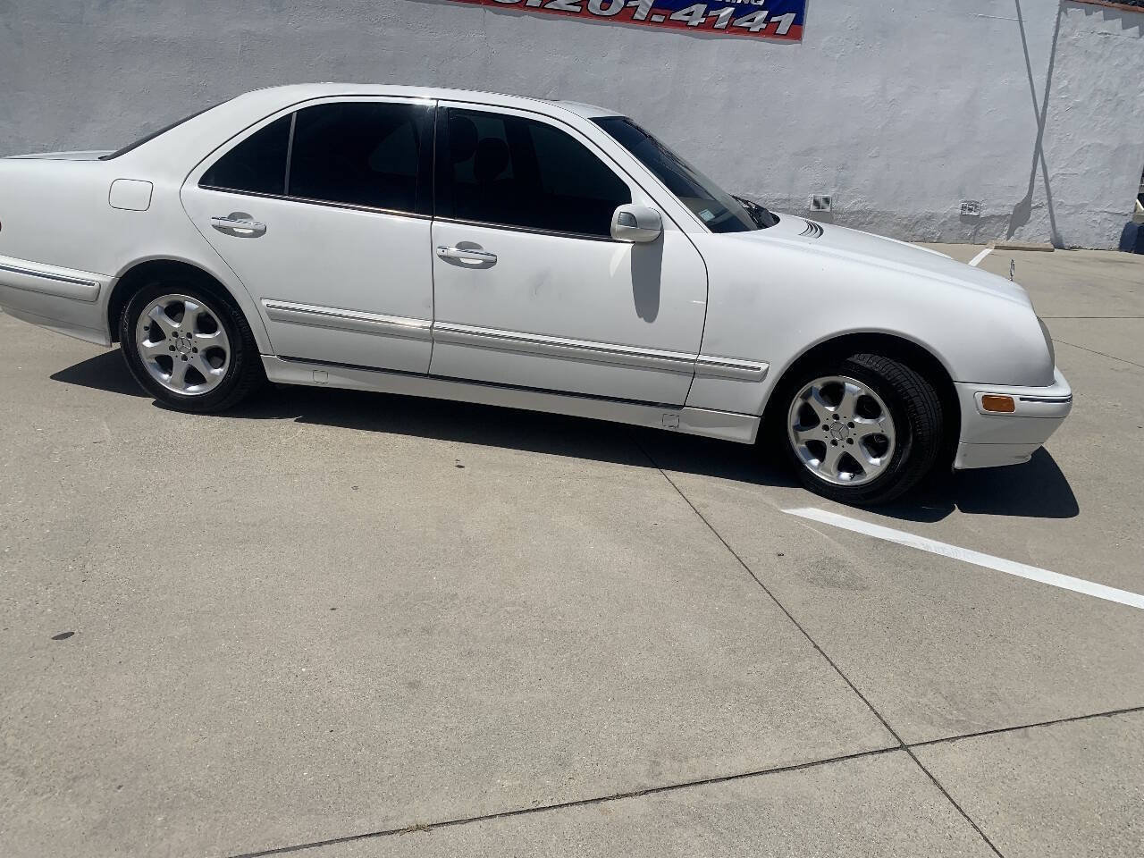 Used 2002 Mercedes-Benz E 320 Sedan image 6