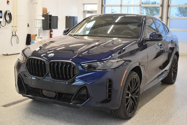 New 2027 BMW X6 xDrive40i w/ Climate Comfort Package AWD/4WD image 9