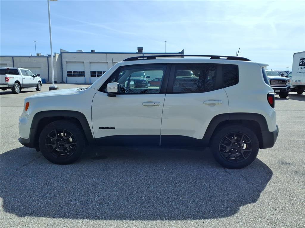 Used 2020 Jeep Renegade Altitude image 4