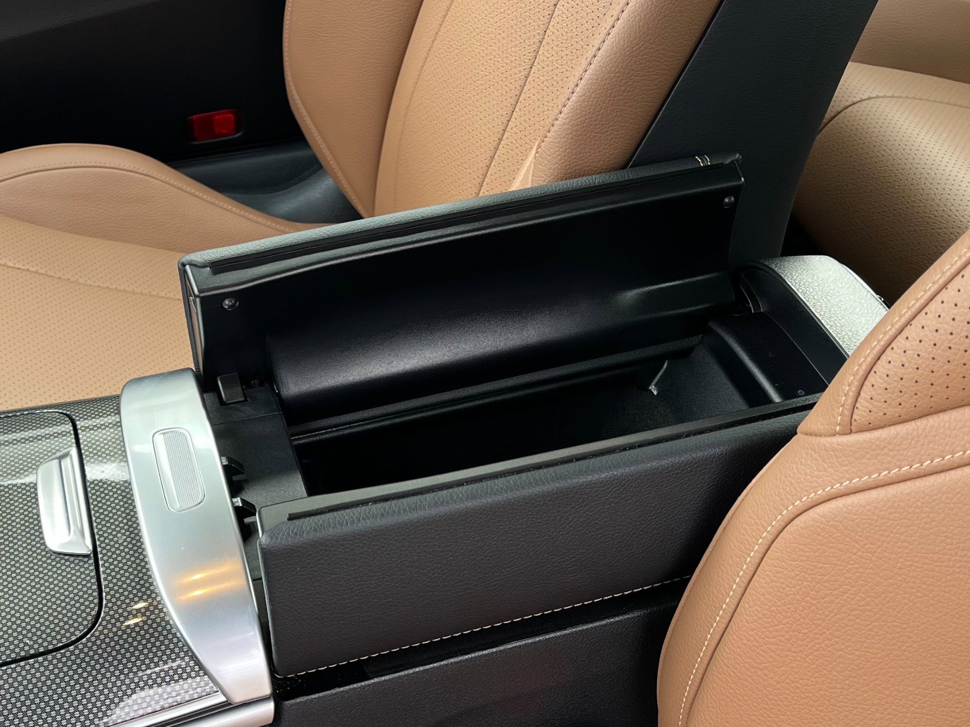 Used 2024 Mercedes-Benz CLE 300 4MATIC Coupe image 52