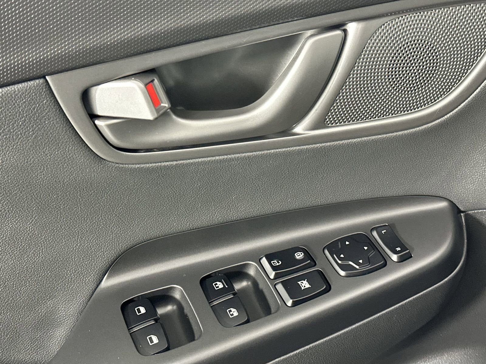 Used 2020 Hyundai Kona Ultimate image 17