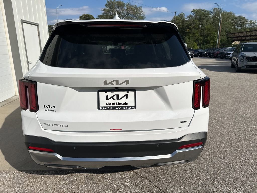 New 2026 Kia Sorento S w/ S Panoramic Sunroof Package image 5
