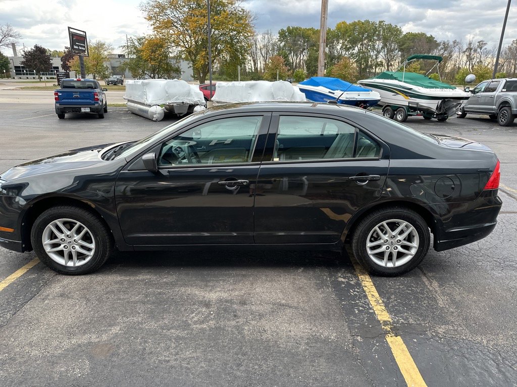 Used 2012 Ford Fusion S image 3