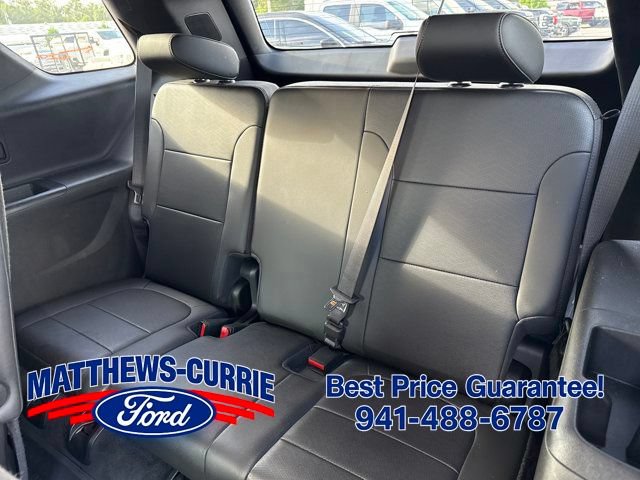 Used 2023 Chevrolet Traverse High Country AWD/4WD image 13