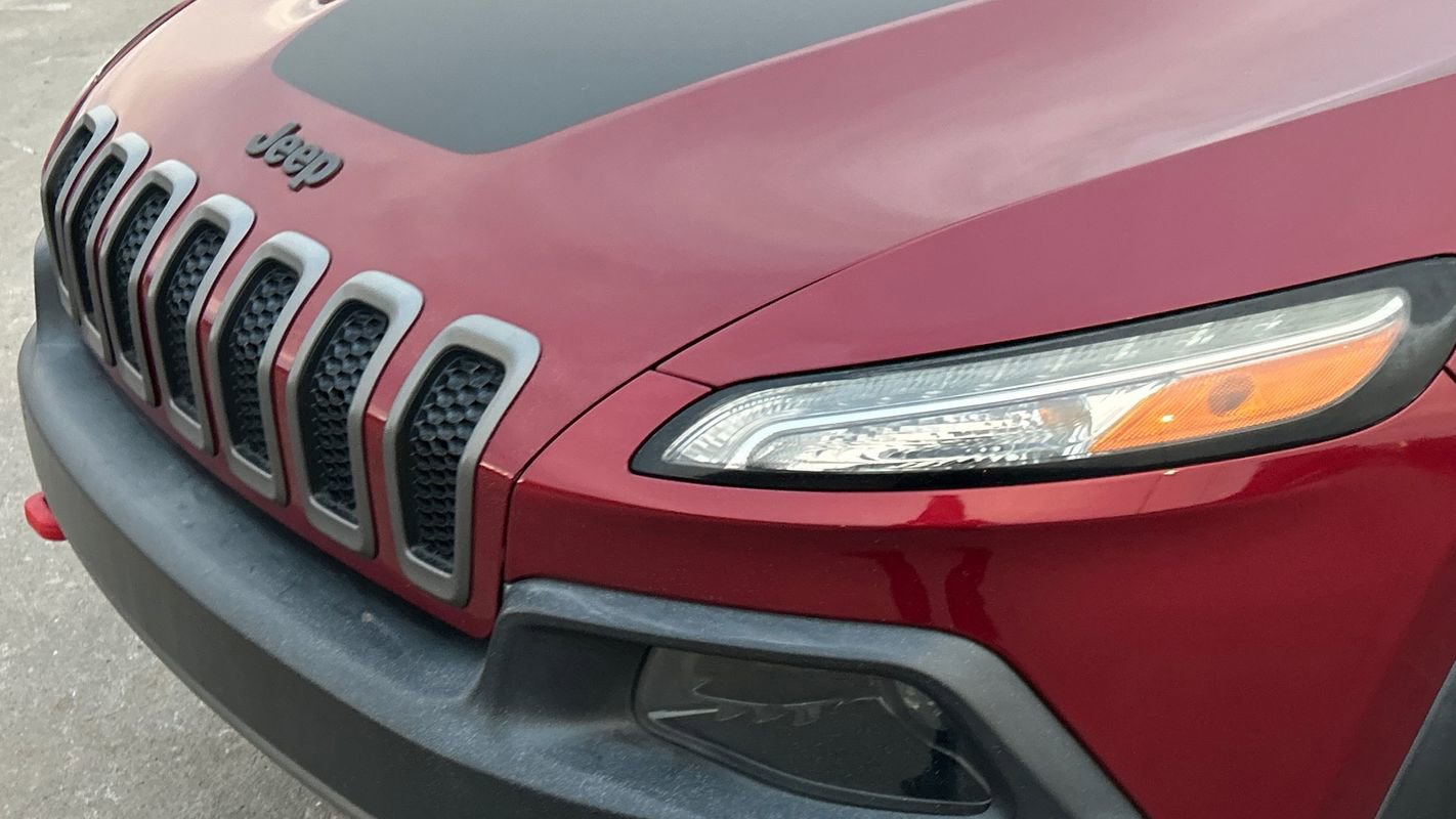 Used 2015 Jeep Cherokee Trailhawk w/ Trailer Tow Group image 16