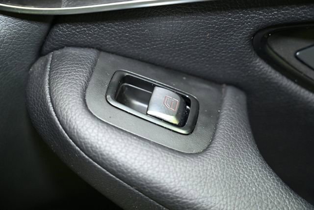 Used 2018 Mercedes-Benz GLC 300 4MATIC image 67