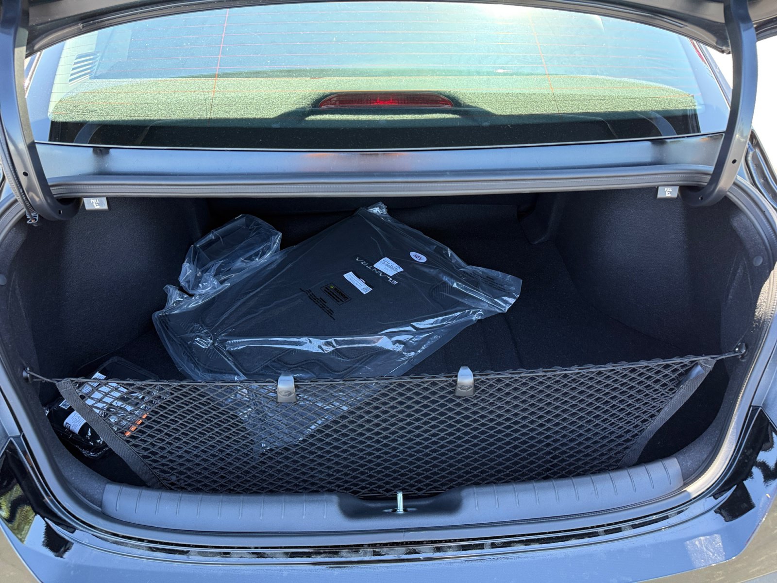 New 2026 Hyundai Elantra Hybrid FWD image 17