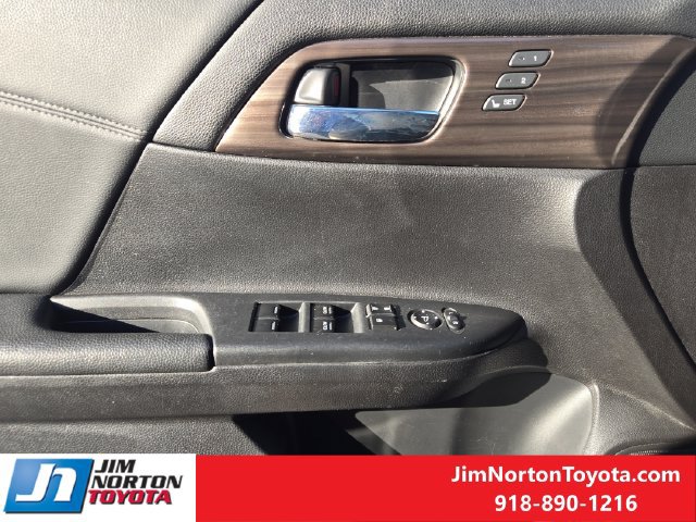 Used 2016 Honda Accord EX-L image 24