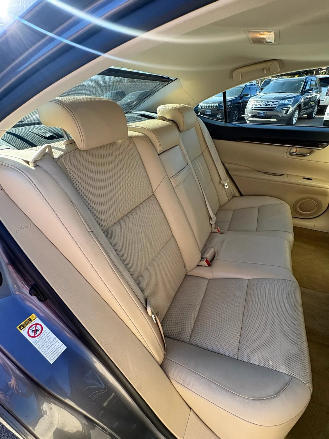Used 2014 Lexus ES 350 w/ Luxury Package FWD image 43