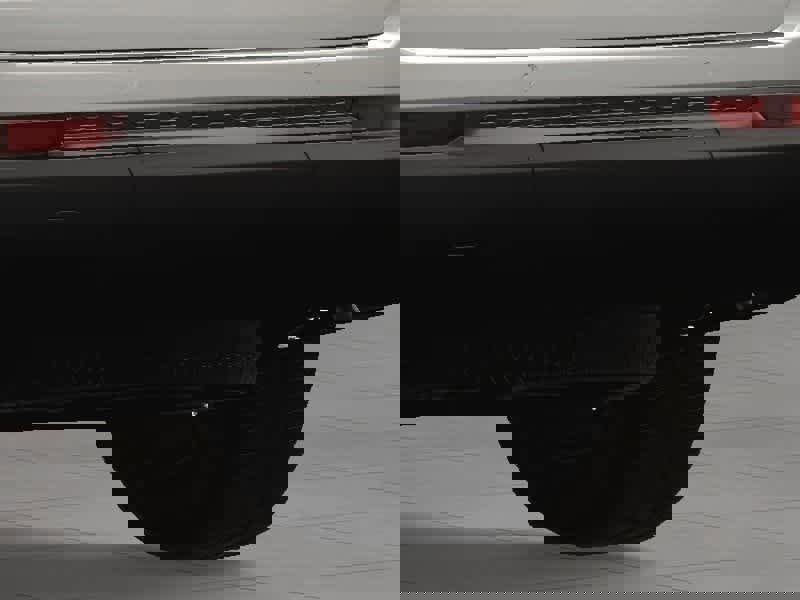 New 2025 Jeep Grand Cherokee L Altitude image 16