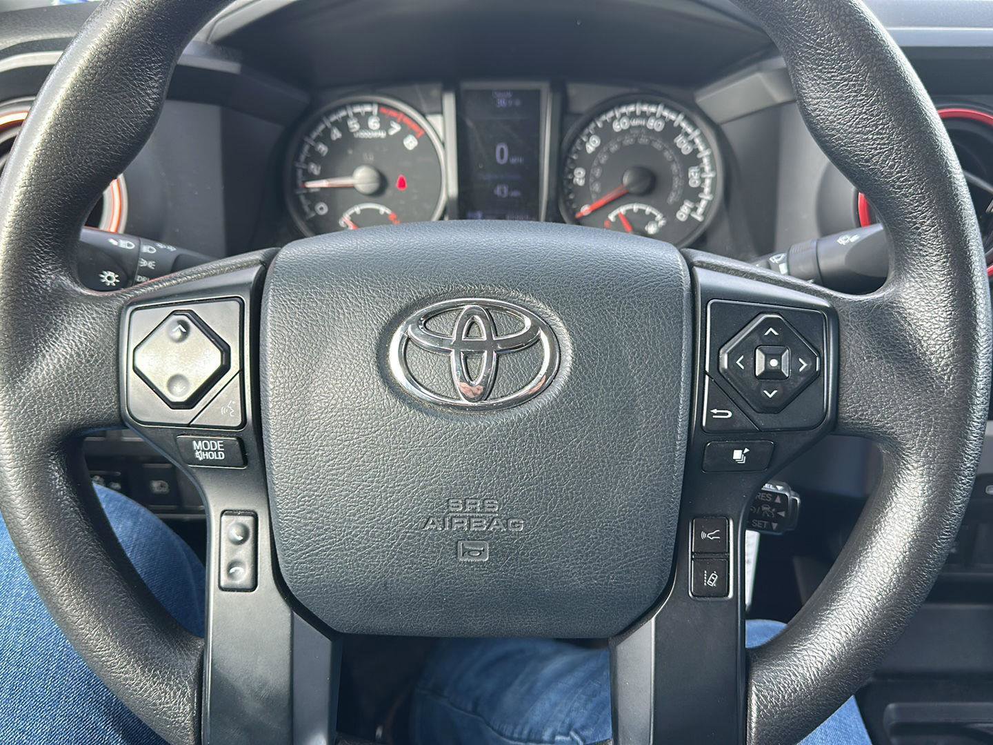 Used 2020 Toyota Tacoma SR image 11