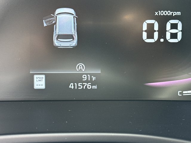 Certified 2023 Kia Soul LX FWD image 32