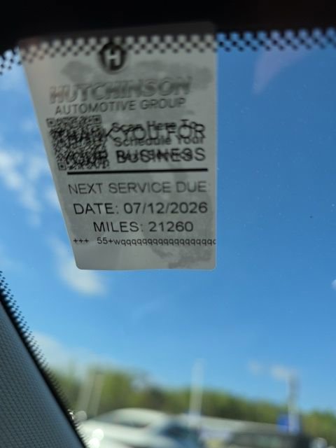 Used 2024 Buick Enclave Avenir image 2