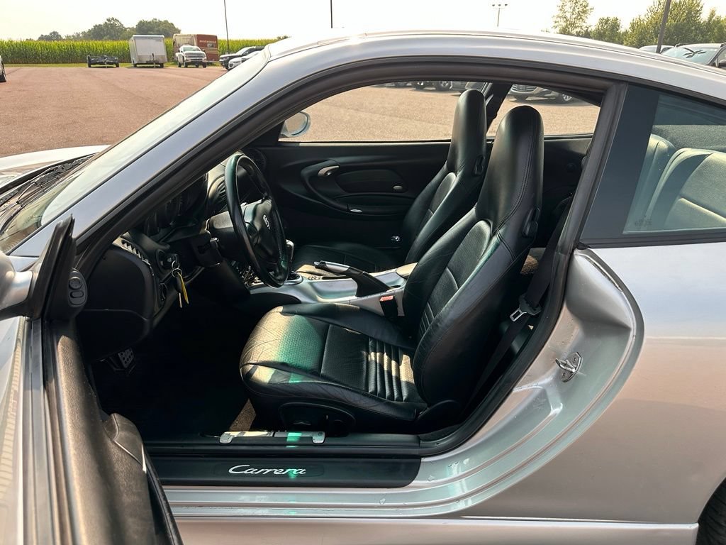 Used 2000 Porsche 911 Carrera RWD image 10