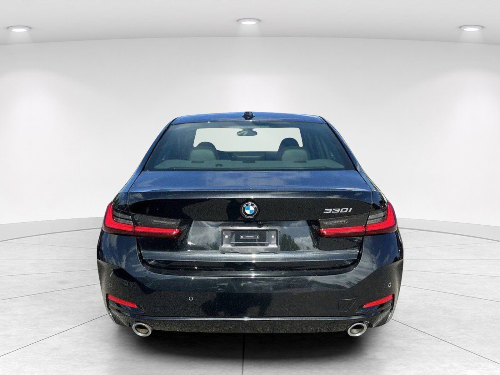 Certified 2025 BMW 330i Sedan RWD image 5