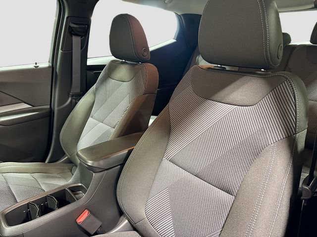 New 2027 Chevrolet Bolt LT w/ Comfort Package FWD image 24