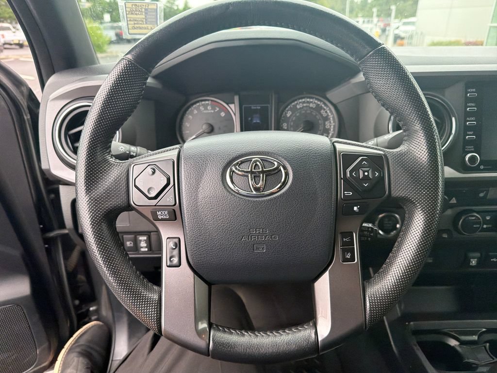 Used 2020 Toyota Tacoma TRD Off-Road AWD/4WD image 14