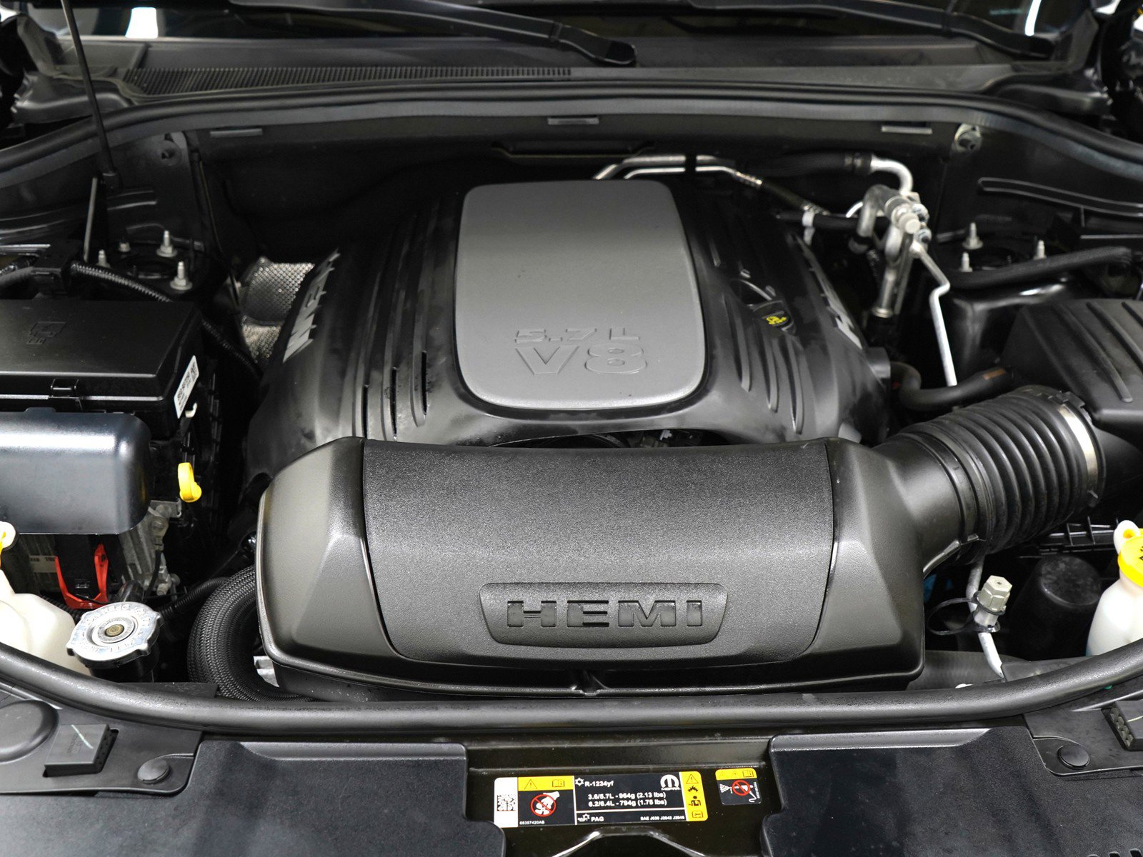 Used 2022 Dodge Durango R/T w/ Blacktop Package AWD/4WD image 28