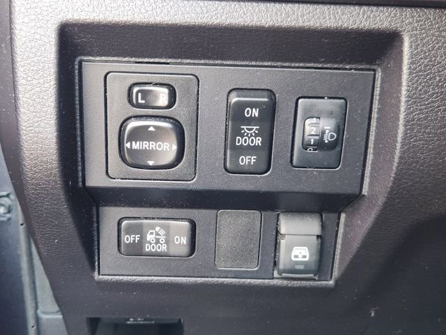 Used 2016 Toyota Tundra SR5 w/ SR5 Upgrade Package RWD image 19
