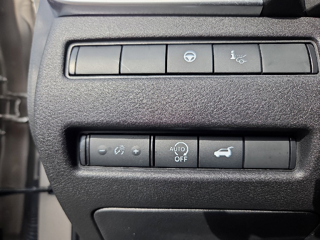Used 2026 Nissan Rogue Platinum w/ Platinum Premium Package AWD/4WD image 19