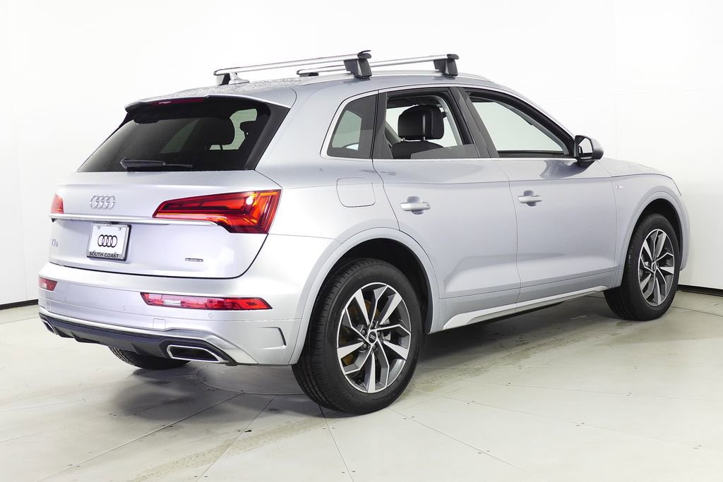 Used 2023 Audi Q5 2.0T Premium w/ Convenience Package image 7