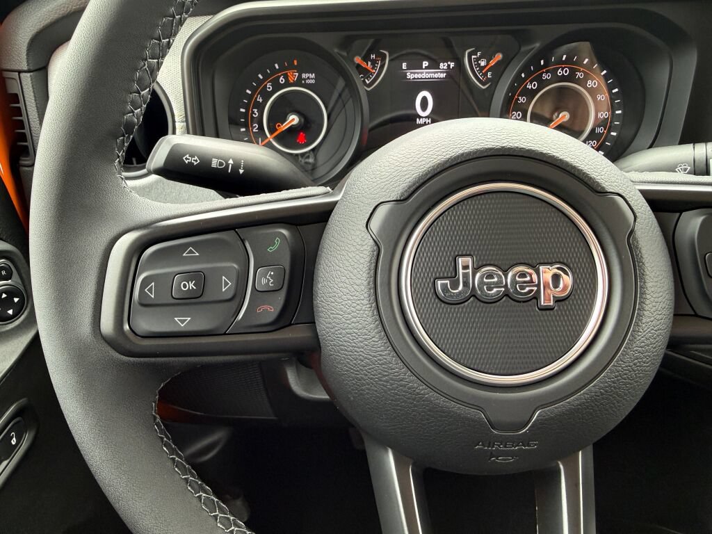 New 2026 Jeep Gladiator Sport AWD/4WD image 15