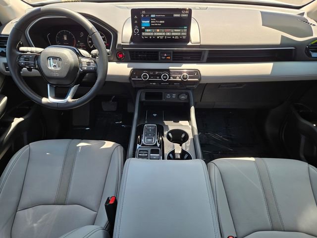 Used 2025 Honda Pilot EX-L image 12