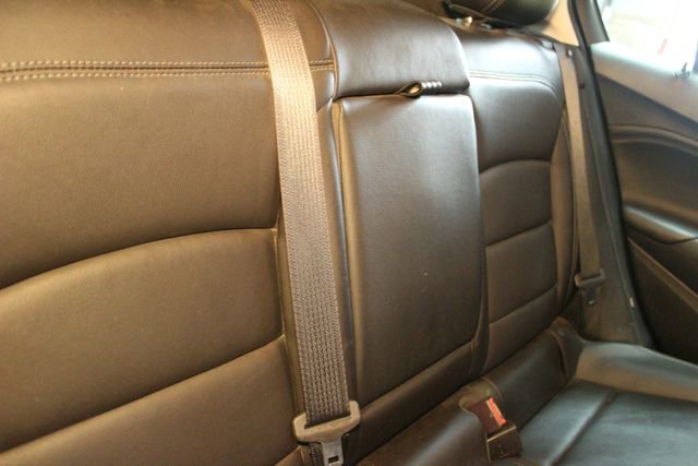 Used 2018 Chevrolet Cruze Premier FWD image 13