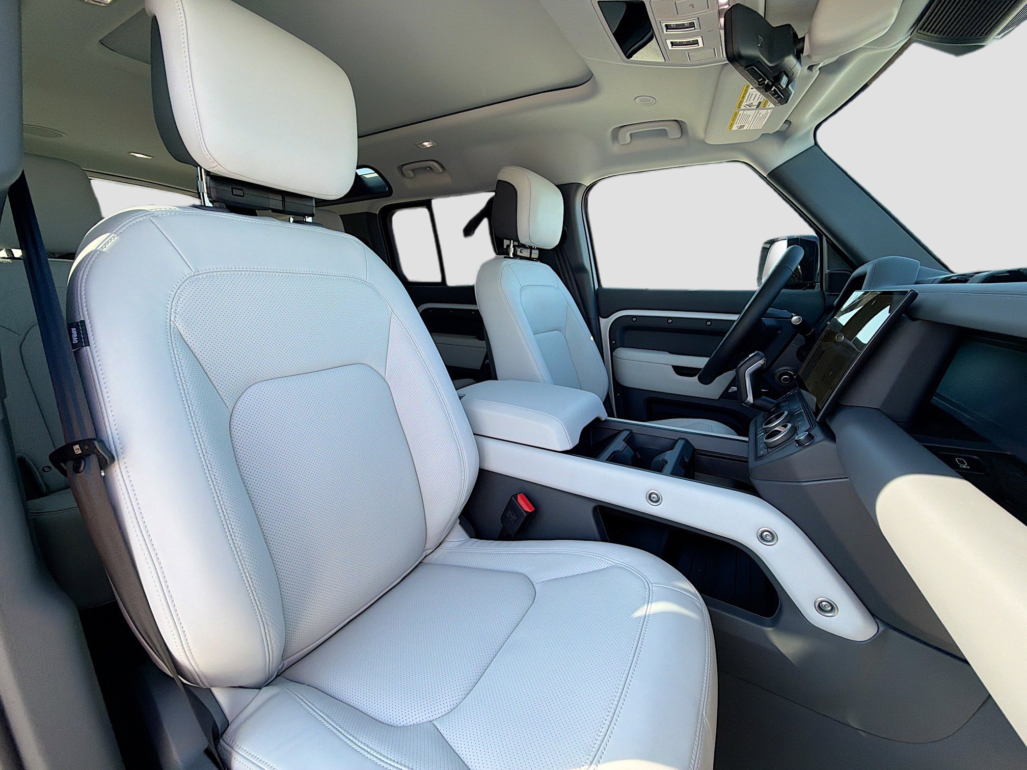 New 2026 Land Rover Defender 110 X-Dynamic SE AWD/4WD image 15