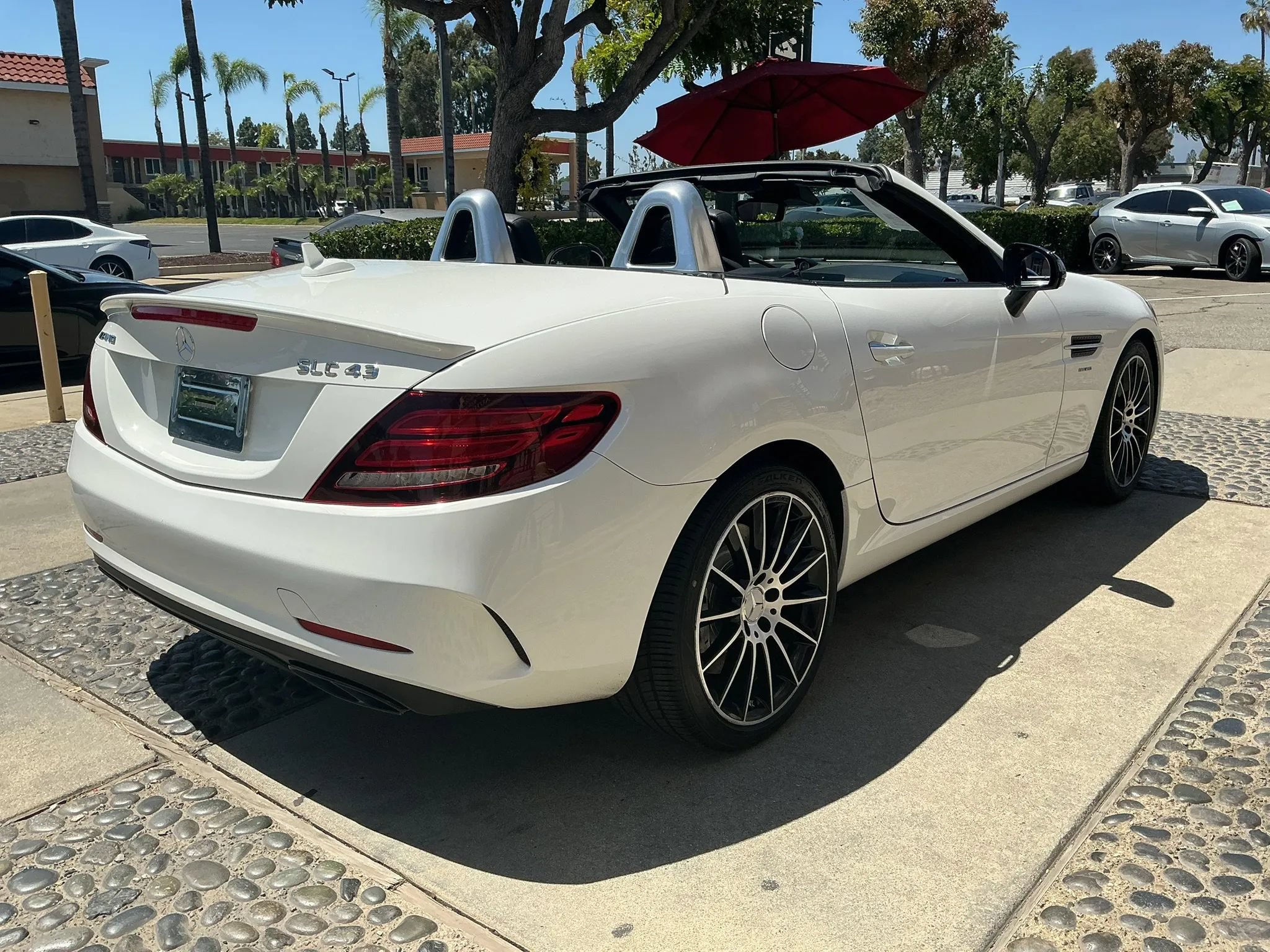 Used 2017 Mercedes-Benz SLC 43 AMG image 6