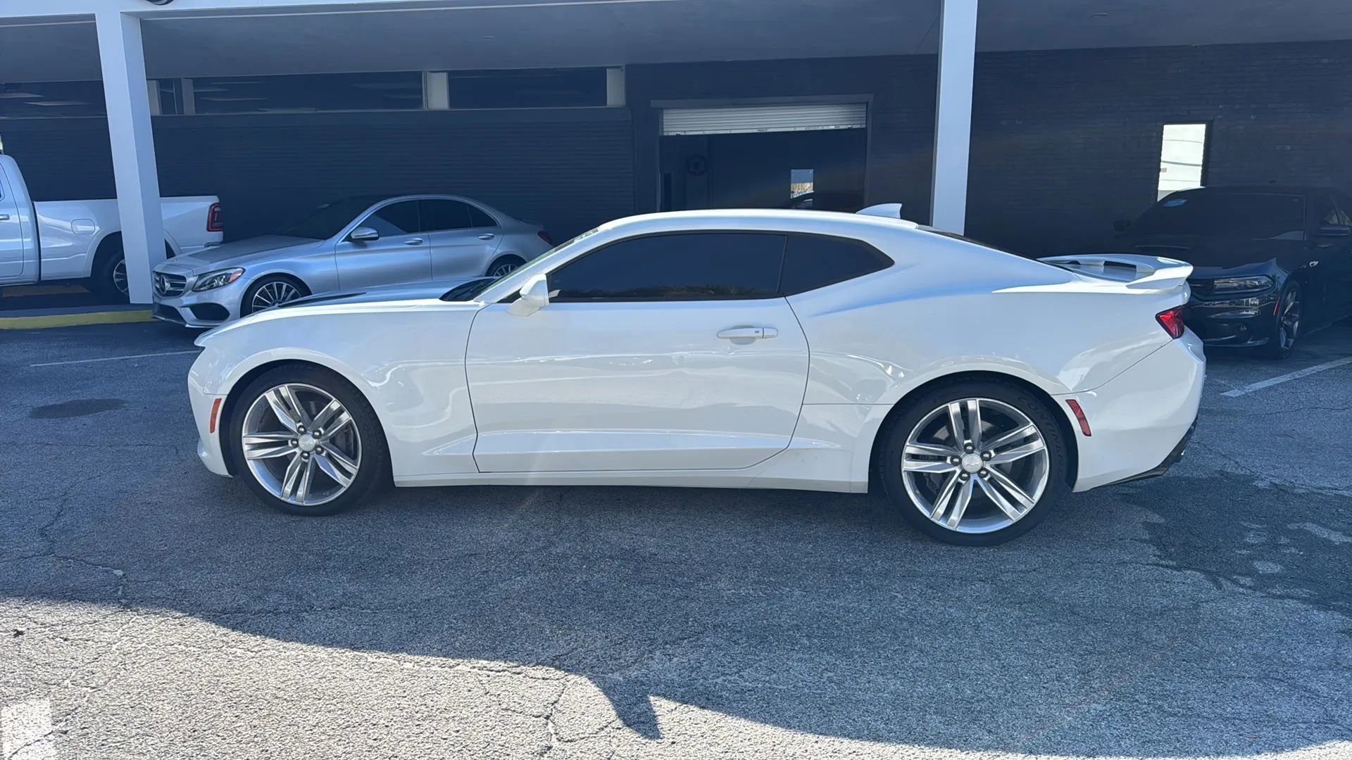 Used 2016 Chevrolet Camaro SS image 8