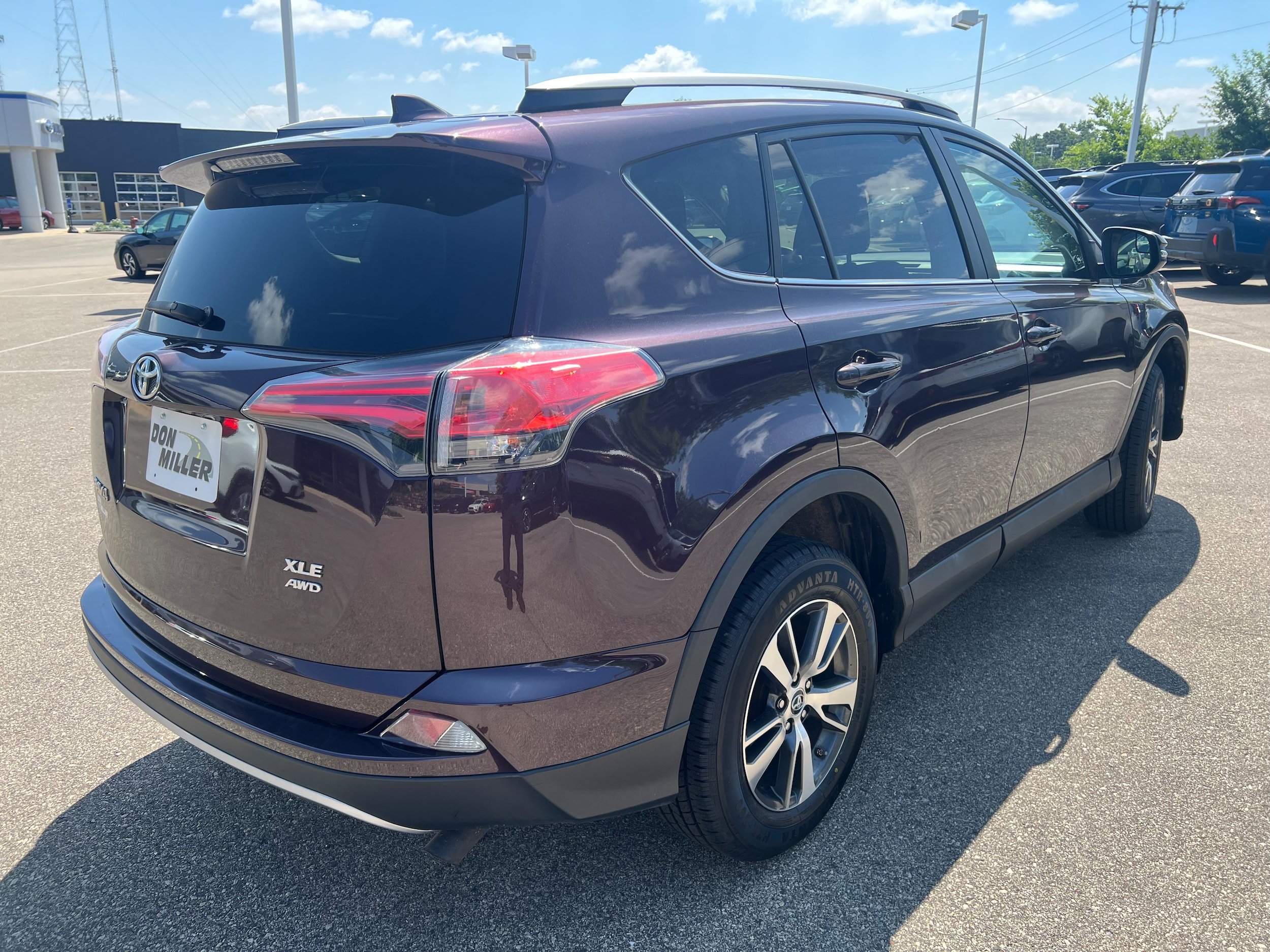Used 2017 Toyota RAV4 XLE w/ All Weather Liner Package AWD/4WD image 7