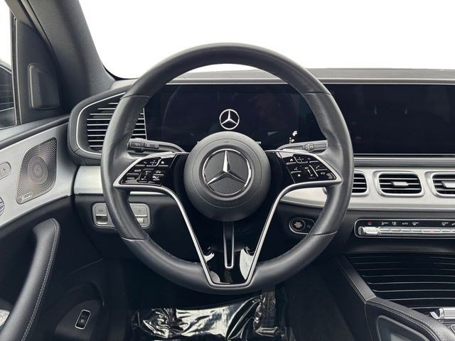 Used 2025 Mercedes-Benz GLS 450 4MATIC image 15