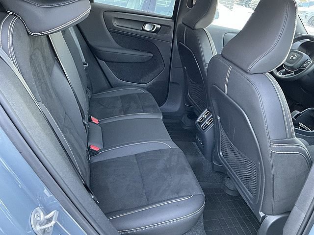 Certified 2023 Volvo C40 P8 Recharge Ultimate w/ Protection Package Premier image 19