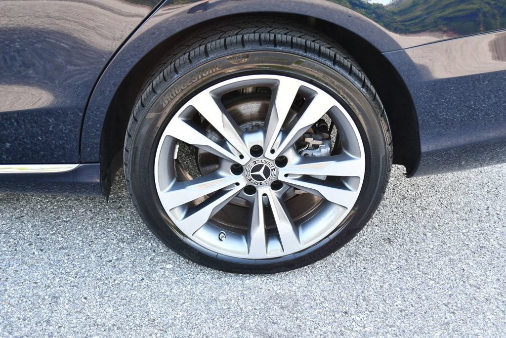 Used 2019 Mercedes-Benz C 300 4MATIC Sedan image 65