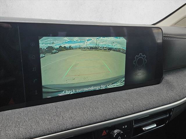 Used 2025 Nissan Kicks SV image 22