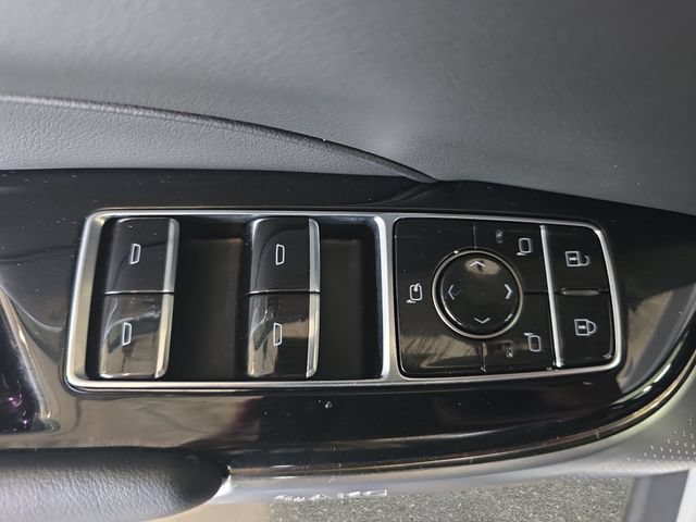 Certified 2024 Cadillac Lyriq Luxury w/ LPO, Floor Liner Package AWD/4WD image 28