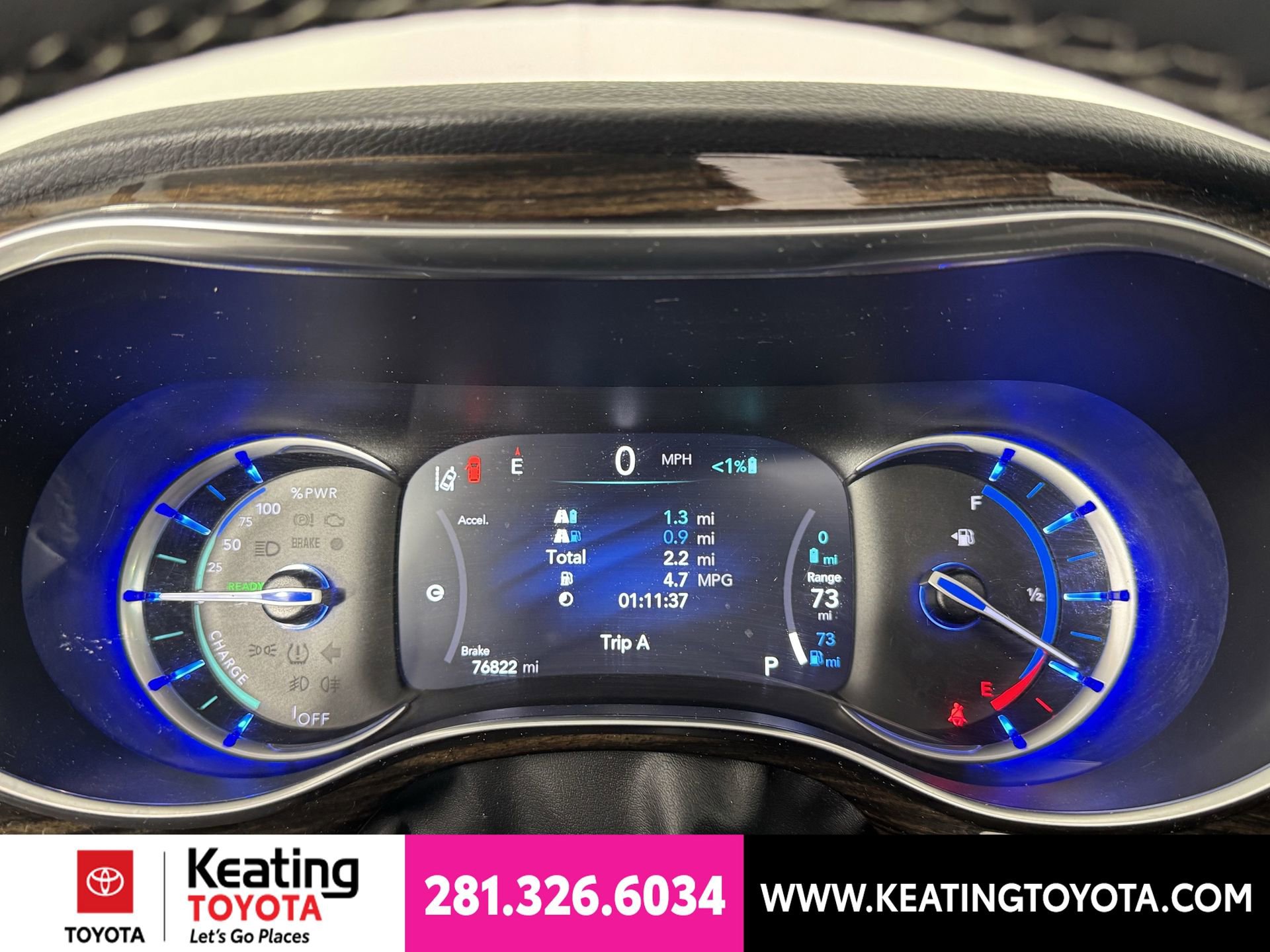 Used 2023 Chrysler Pacifica Limited FWD image 25
