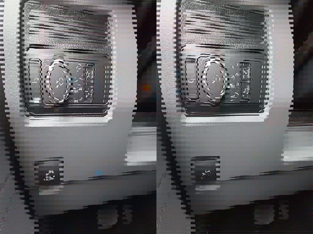 Used 2024 Ford F250 XLT image 23