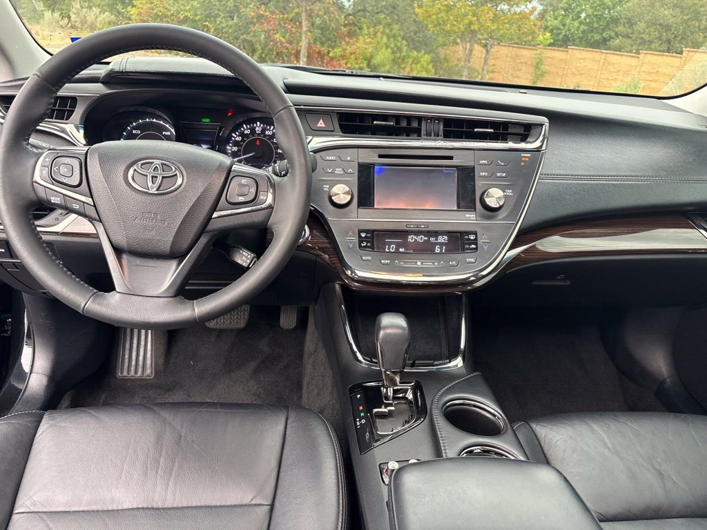 Used 2014 Toyota Avalon XLE Touring FWD image 17