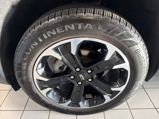 Used 2025 Chevrolet Equinox LT w/ Safety and Technology Package FWD image 12