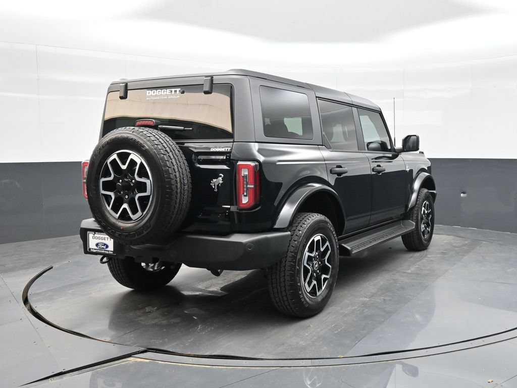 New 2026 Ford Bronco Outer Banks AWD/4WD image 8