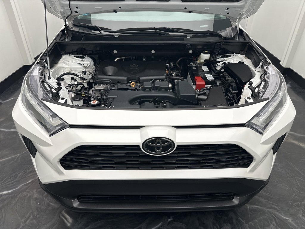 Used 2022 Toyota RAV4 XLE image 27