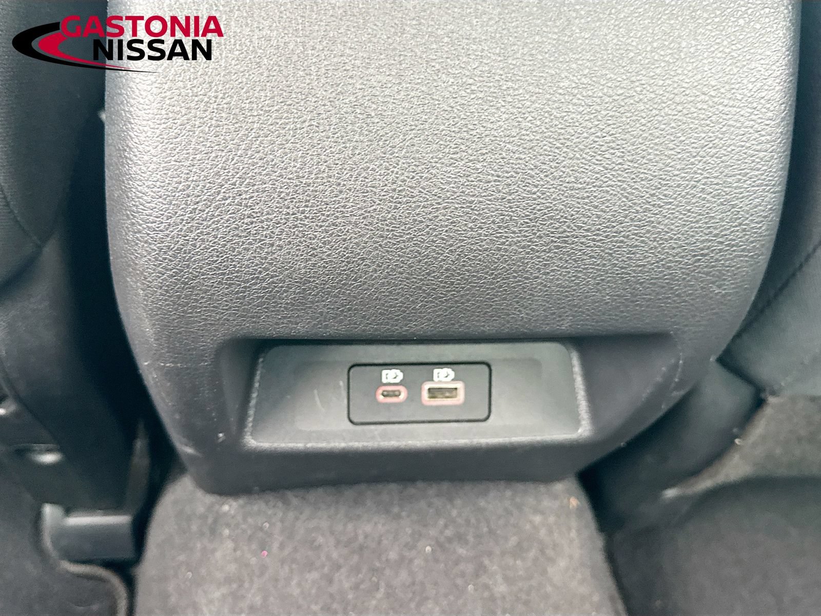 Used 2025 Nissan Altima 2.5 SV FWD image 32