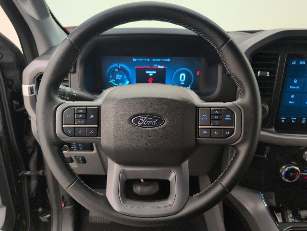 Used 2025 Ford F150 Lightning XLT image 39