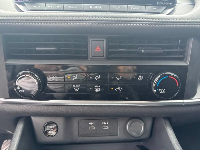 Used 2024 Nissan Rogue S AWD/4WD image 17